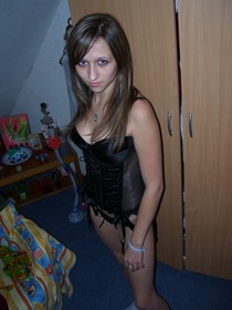 Strip Poker, Drunk Girls,